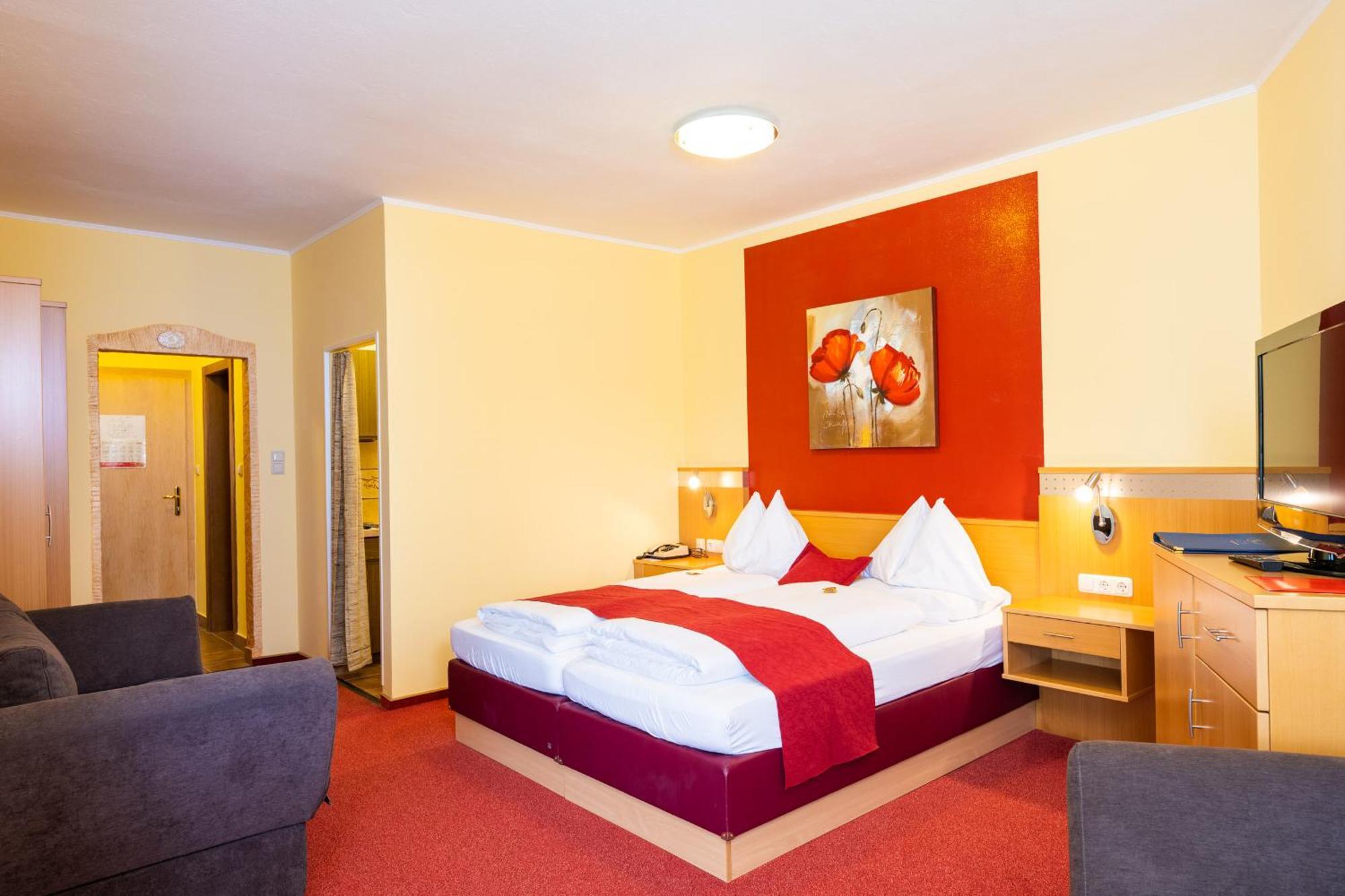 Strandhotel Schabus Velden am Woerthersee Room photo